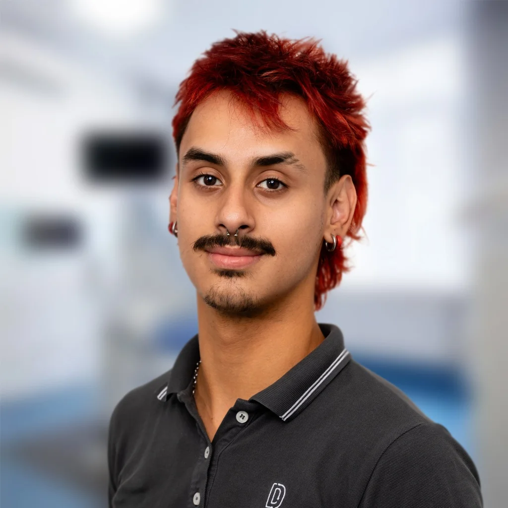 Auszubildender Juan in Zahnarztpraxis Hannover Lister Platz